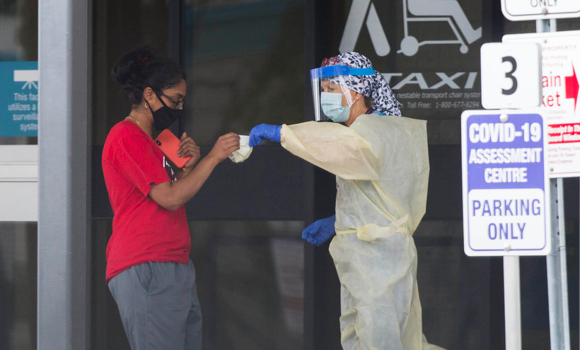 Một điểm xét nghiệm COVID-19 tại Toronto, Canada, ngày 11/8/2020. (Ảnh: THX/TTXVN)