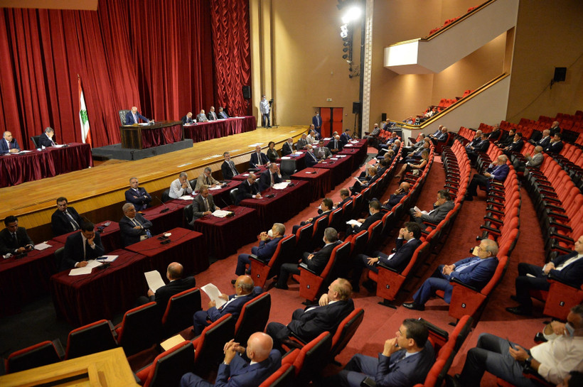 Toàn cảnh cuộc họp Quốc hội Liban ở Beirut, ngày 20/9/2021. (Ảnh: AFP/TTXVN)
