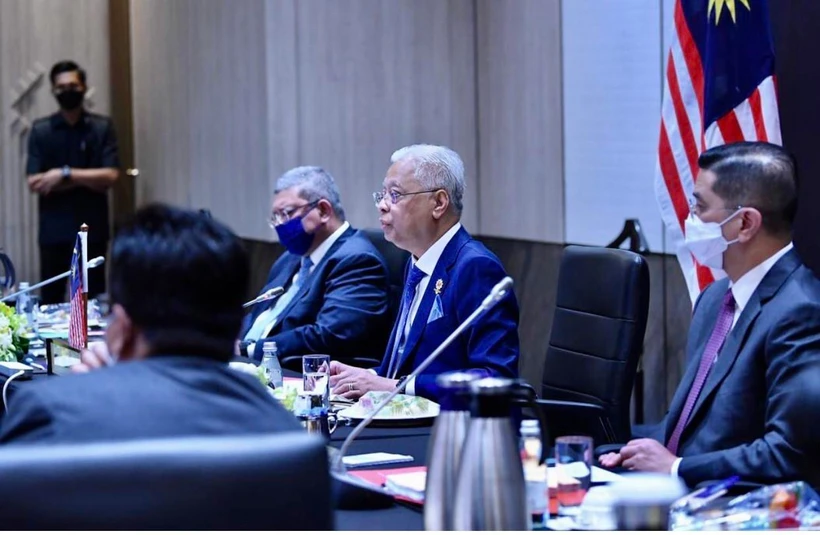 Thủ tướng Ismail Sabri Yaakob dẫn đầu đoàn đại biểu Malaysia tham dự Hội nghị Cấp cao ASEAN-Australia lần thứ nhất diễn ra theo hình thức trực tuyến. (Ảnh: Mạnh Tuân/TTXVN)