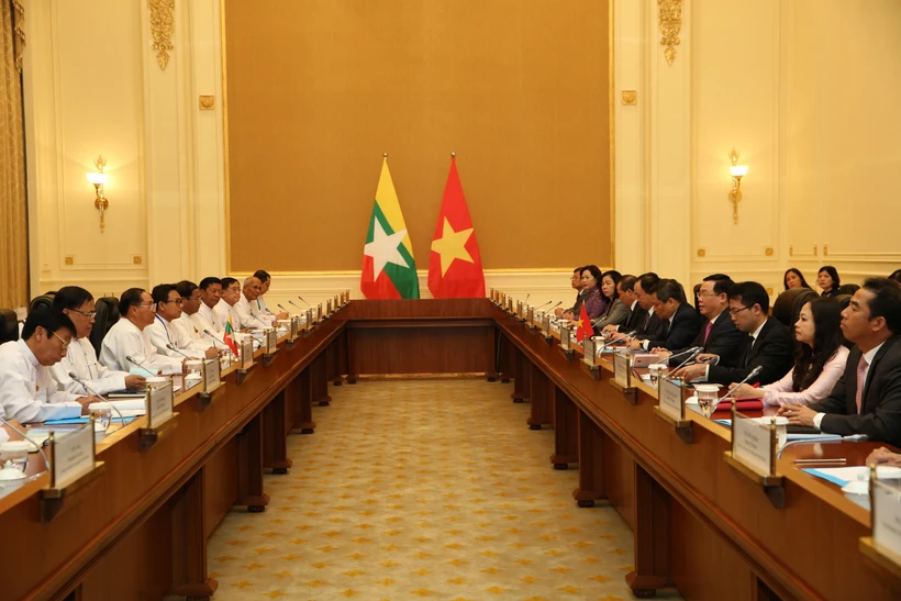 Quang cảnh hội đàm. (Ảnh: Hữu Kiên/TTXVN)