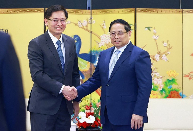 Thủ tướng Phạm Minh Chính tiếp ông Lam Thiên Lập, Chủ tịch Khu tự trị dân tộc Choang Quảng Tây. (Ảnh: Dương Giang/TTXVN)