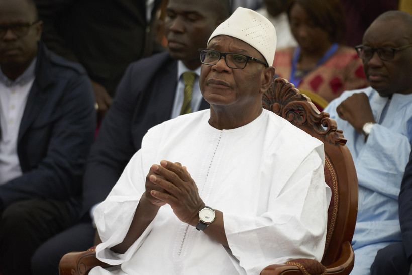 Tổng thống Mali Ibrahim Boubacar Keita (giữa) tại một sự kiện chính trị ở thủ đô Bamako. (Ảnh: AFP/TTXVN)