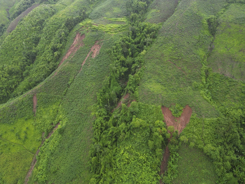Điện Biên: Xuất hiện cung trượt sạt lở đe dọa 23 hộ dân ở Mường Nhé