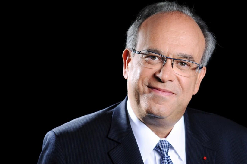 Bác sỹ chuyên khoa ung thư Pháp David Khayat cho rằng cần thiết phải cung cấp cho người đang hút thuốc thông tin về những phát kiến đổi mới giảm thiểu tác hại.