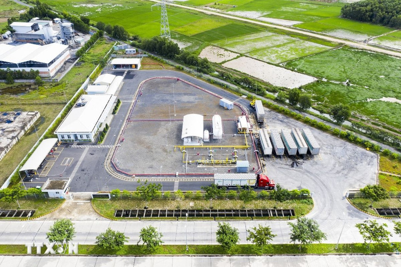 Công ty TNHH năng lượng Sojitz Osaka Gas tại Khu công nghiệp chuyên sâu Phú Mỹ 3 (Ảnh: Hồng Đạt/TTXVN)