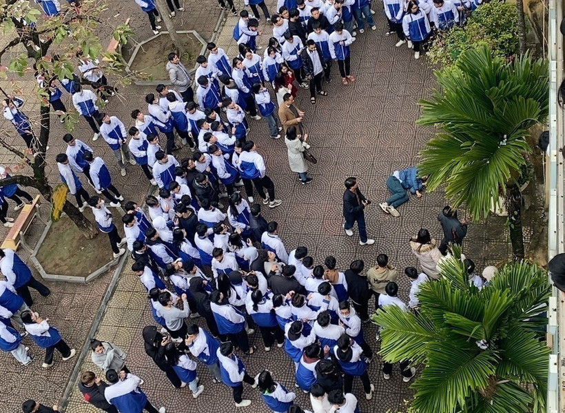 Thanh Hóa: Nam sinh lớp 10 rơi từ tầng 4 xuống đã tử vong