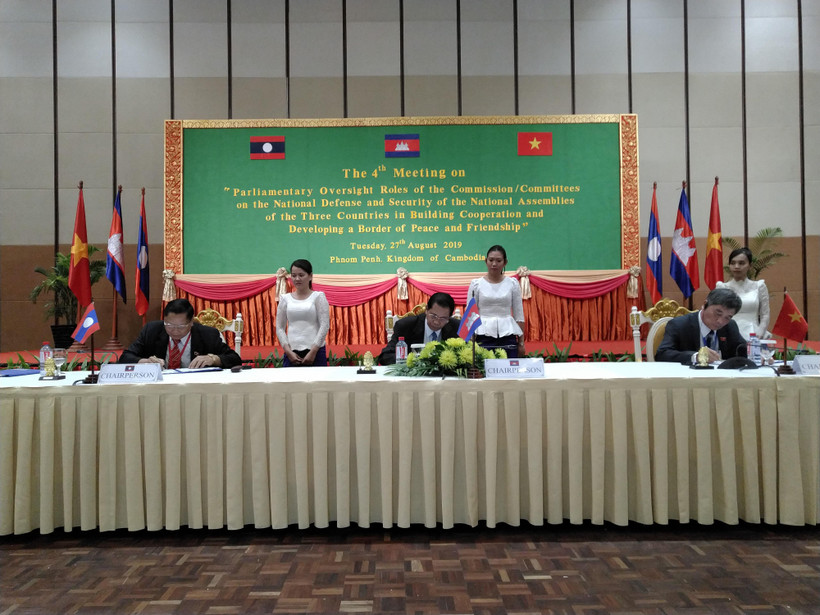 Quang cảnh lễ ký kết biên bản hội nghị. (Ảnh: Minh Hưng/Vietnam+)