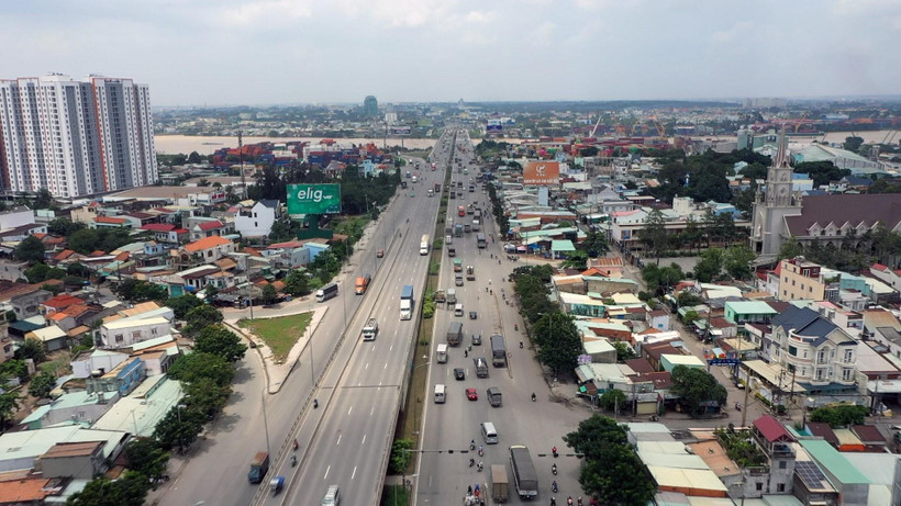 Đường Mỹ Phước-Tân Vạn (Bình Dương) kết nối thông với Xa lộ Hà Nội đoạn qua địa bàn thành phố Hồ Chí Minh và đi tỉnh Đồng Nai. (Ảnh: Chí Tưởng/TTXVN)