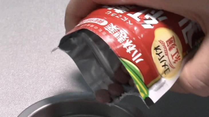 Mối liên hệ giữa các trường hợp tử vong và thực phẩm bổ sung của Kobayashi vẫn chưa rõ ràng. (Nguồn: NHK)