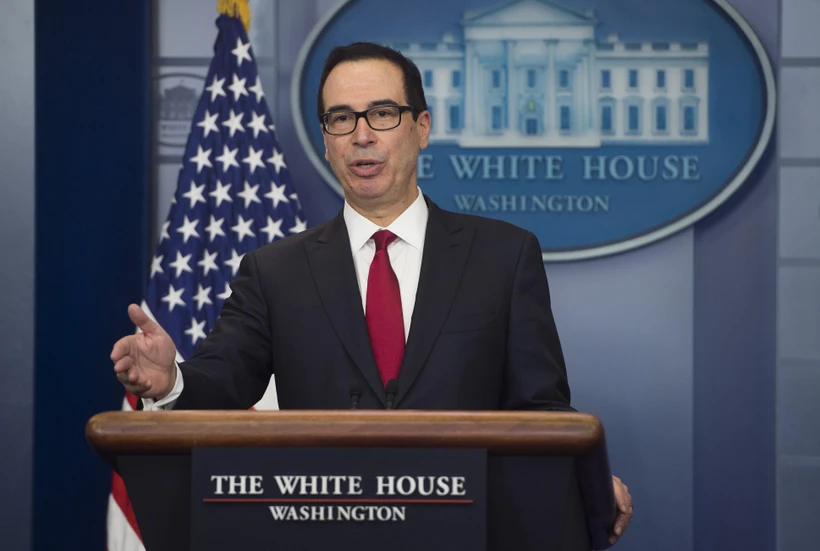 Bộ trưởng Tài chính Mỹ Steven Mnuchin trong cuộc họp báo tại Nhà Trắng, Washington, DC. (Ảnh: AFP/TTXVN)