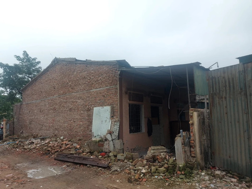 Hai gian nhà mà hai giáo viên mượn nhà trường nhưng không chịu bàn giao để triển khai dự án. (Ảnh: Báo Nghệ An) 