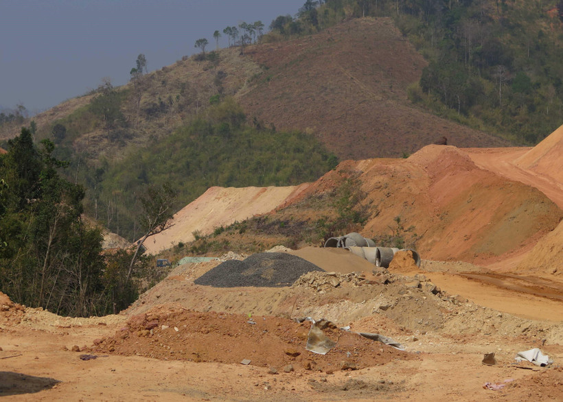 Dự án Hồ chứa nước Đăk Pokei, huyện Kon Rẫy chỉ đạt 5% kết quả giải ngân vốn đầu tư công năm 2020 khiến công trình vẫn còn ngổn ngang. (Ảnh: Dư Toán/TTXVN)