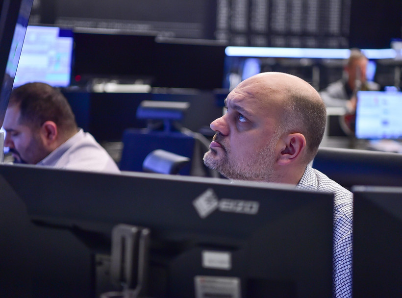 Hoạt động tại sàn giao dịch chứng khoán Frankfurt, Đức. (Ảnh: THX/TTXVN)