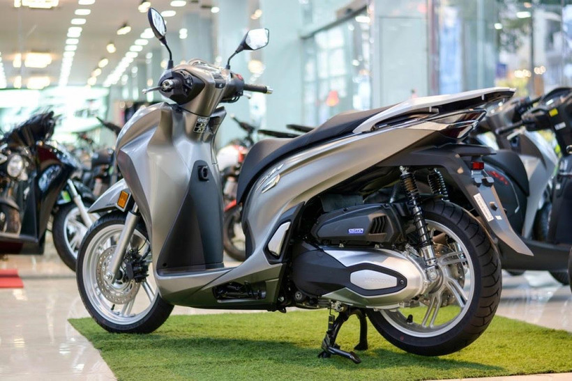 Mẫu xe Honda SH 350i đang được giảm dưới giá đề xuất. (Ảnh: PV/Vietnam+)