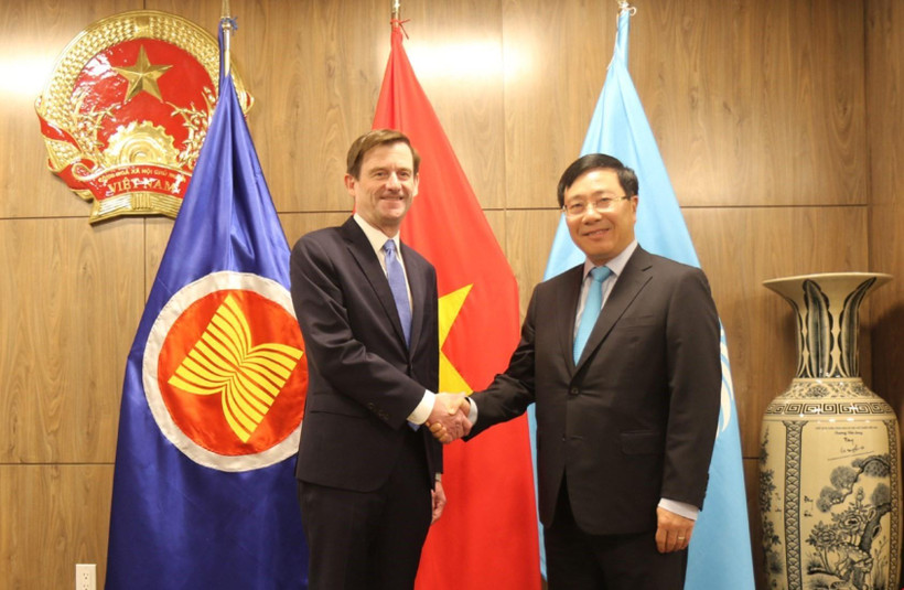 Phó Thủ tướng, Bộ trưởng Ngoại giao Phạm Bình Minh tiếp Thứ trưởng Ngoại giao Hoa Kỳ David Hale. (Ảnh: Hoài Thanh/TTXVN)