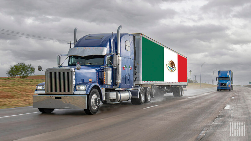 Hàng nghìn tài xế xe tải dừng xe đình công trên các tuyến cao tốc ở Mexico. (Ảnh: FreightWaves)