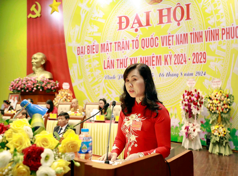 Bà Bùi Thị Thu Hằng được bầu giữ chức Chủ tịch Ủy ban Mặt trận Tổ quốc Việt Nam tỉnh Vĩnh Phúc khóa XV, nhiệm kỳ 2024-2029. (Ảnh: Hoàng Hùng/TTXVN)