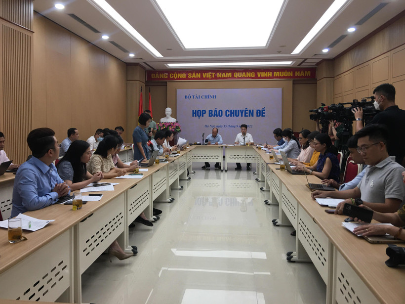 Họp báo chuyên đề giới thiệu Luật Kinh doanh bảo hiểm, ngày 15/9 do Bộ Tài chính tổ chức. (Ảnh: Vietnam+)