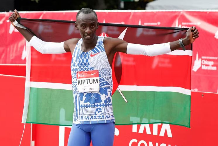 Nội các Kenya coi Kiptum là "anh hùng dân tộc thực sự"