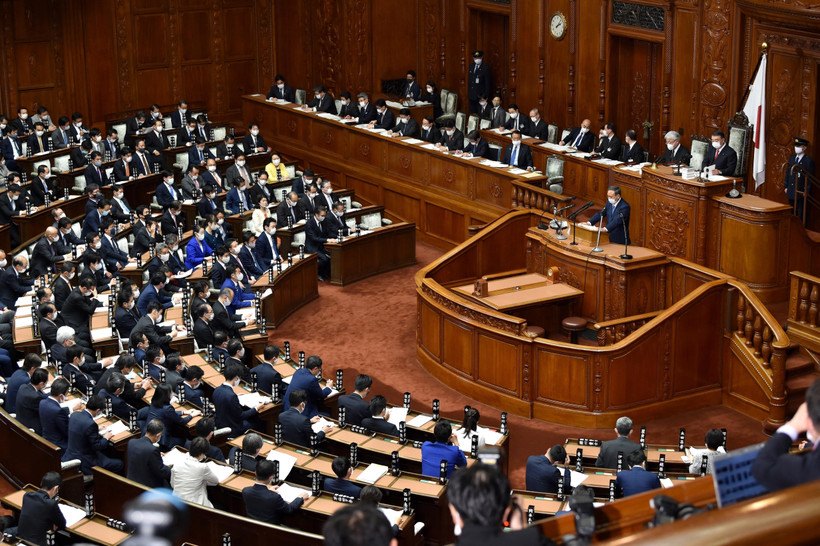 Toàn cảnh phiên họp Quốc hội Nhật Bản ở Tokyo ngày 26/10/2020. (Ảnh: AFP/TTXVN)
