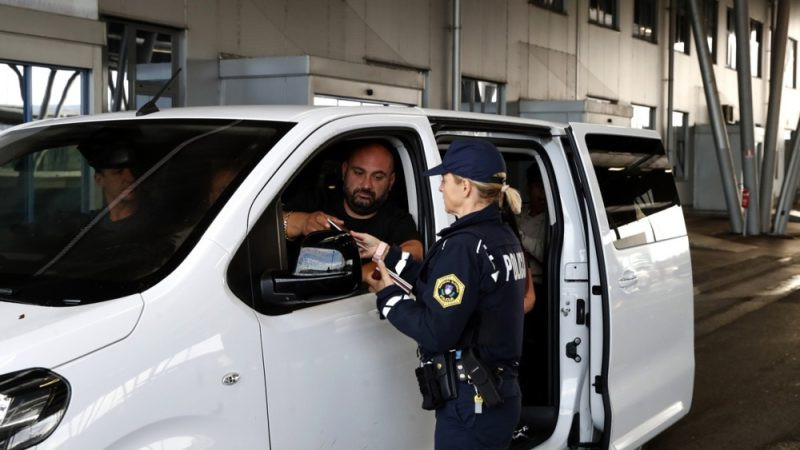 Slovenia gia hạn kiểm soát biên giới với Croatia và Hungary đến tháng 6/2024. (Ảnh: EPA-EFE)