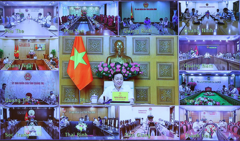 Đại biểu tại các điểm cầu dự cuộc họp. (Ảnh: Văn Điệp/TTXVN)