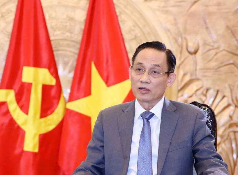 Trưởng Ban Đối ngoại Trung ương Lê Hoài Trung trả lời phỏng vấn. (Ảnh: Phương Hoa/TTXVN)