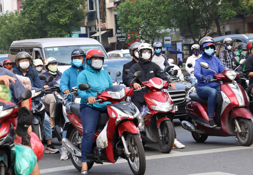 Nam Bộ nắng nóng và khô hạn còn kéo dài. (Ảnh: Hồng Đạt/TTXVN)