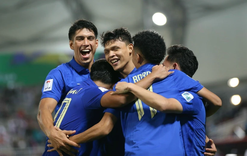 Thái Lan đã giành vé vào vòng 1/8 Asian Cup 2023. (Ảnh: Hoàng Linh/TTXVN)