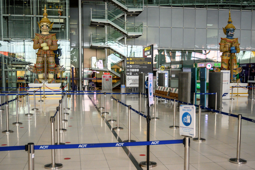 Cảnh vắng vẻ tại sân bay Suvarnabhumi ở Bangkok, Thái Lan do dịch COVID-19, ngày 1/8/2020. (Ảnh: AFP/TTXVN)