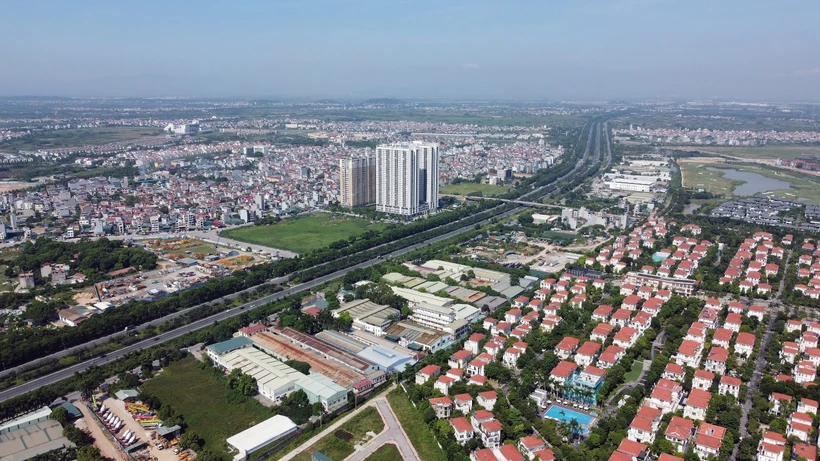 Chung cư cao tầng tại các huyện Hoài Đức, Đan Phượng, Hà Nội. (Ảnh: Huy Hùng/TTXVN)