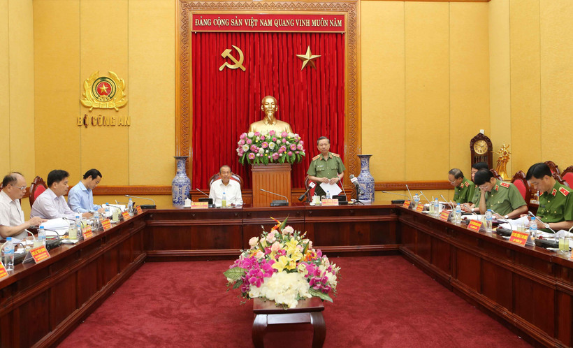 Đại tướng Tô Lâm, Ủy viên Bộ Chính trị, Bí thư Đảng ủy Công an Trung ương phát biểu. (Ảnh: Doãn Tấn/TTXVN)