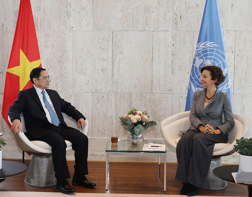 Thủ tướng Phạm Minh Chính gặp Tổng Giám đốc UNESCO Audrey Azoulay. (Ảnh: Dương Giang/TTXVN)