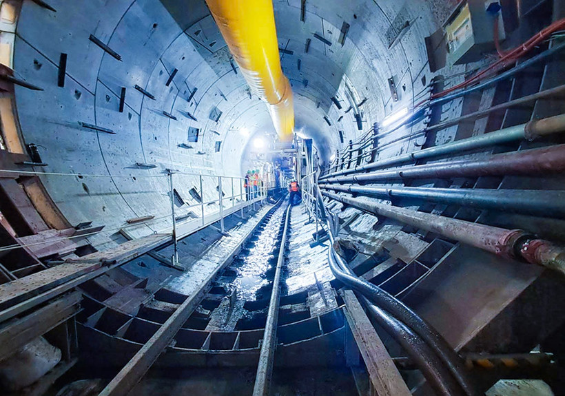 Đường hầm Dự án đường sắt đô thị Nhổn-Ga Hà Nội đang dần hình thành trong lòng đất. (Ảnh: PV/Vietnam+)