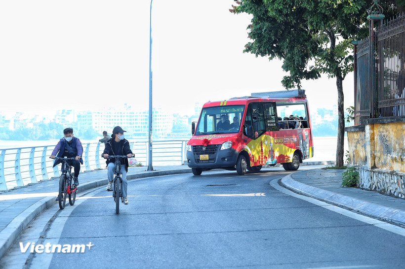 Không khí của Hà Nội ở mức trung bình. (Nguồn: Vietnam+)