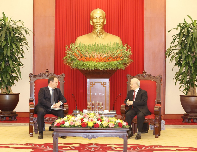 Tổng Bí thư Nguyễn Phú Trọng tiếp Thủ tướng Cộng hòa Belarus Roman Golovchenko. (Ảnh: Trí Dũng/TTXVN)