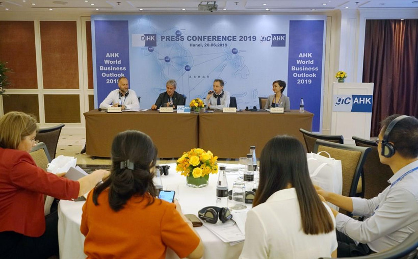 Phòng Công nghiệp và Thương mại Đức công bố Khảo sát đánh giá niềm tin doanh nghiệp Đức toàn cầu, năm 2019. (Ảnh: PV/Vietnam+)