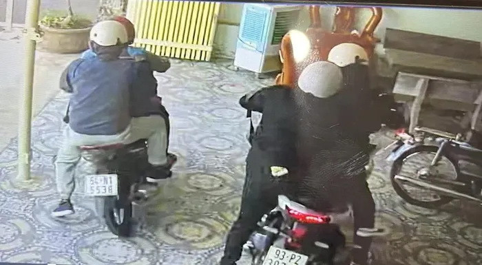 Nhóm đối tượng cướp tiệm vàng ở Bình Dương.