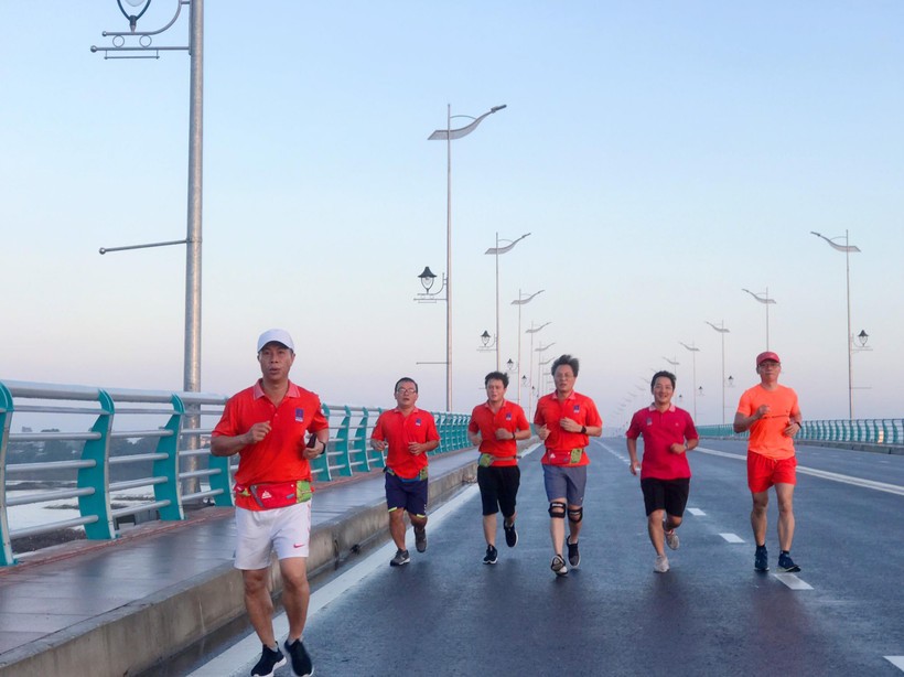 Mồ hôi tập luyện trên các cung đường. (Nguồn: Vietnam+)