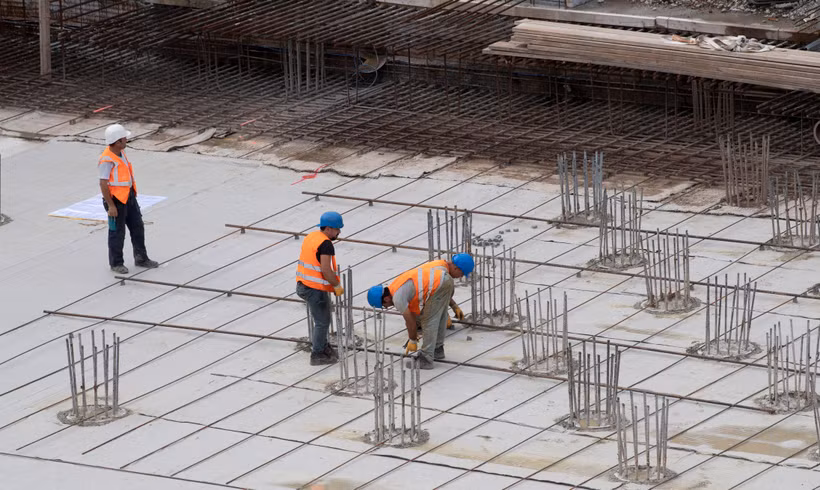 Công nhân làm việc tại công trường xây dựng ở Stuttgart, tây nam nước Đức, ngày 13/8/2019. (Ảnh: AFP/TTXVN)