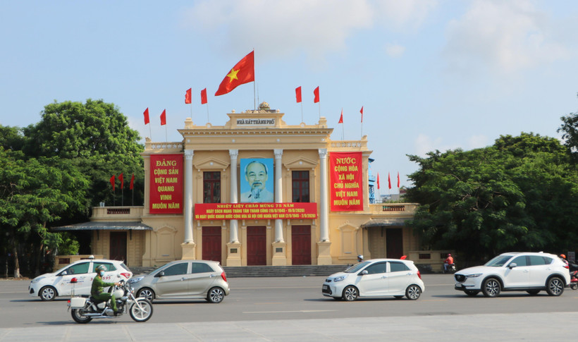 Nhà Hát lớn Thành phố Hải Phòng. (Ảnh: Minh Thu/TTXVN)