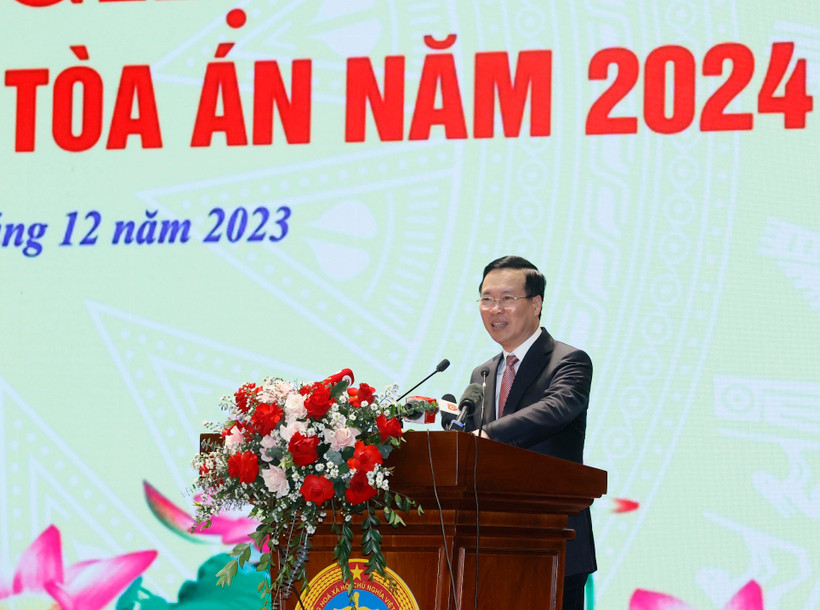 Chủ tịch nước Võ Văn Thưởng phát biểu chỉ đạo tại Hội nghị triển khai nhiệm vụ năm 2024 của Tòa án Nhân dân Tối cao. (Ảnh: Thống Nhất/TTXVN)