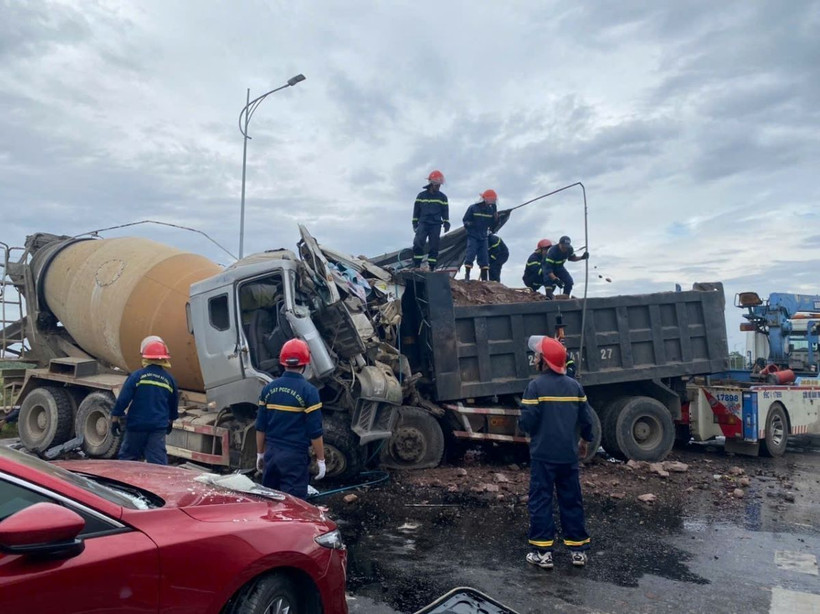 Hiện trường vụ tai nạn. (Ảnh: TTXVN phát)