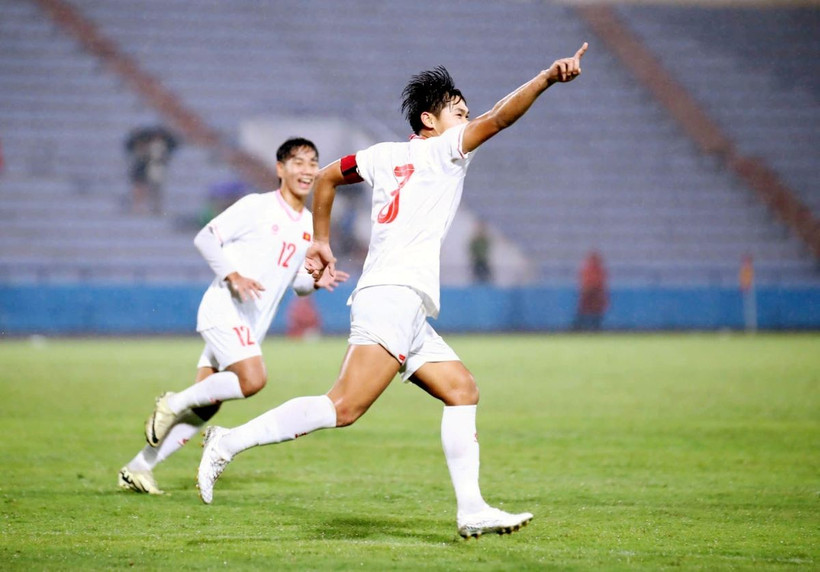 U17 Việt Nam giành quyền tham dự Vòng chung kết U17 châu Á 2025. (Ảnh: Tạ Toàn/TTXVN)