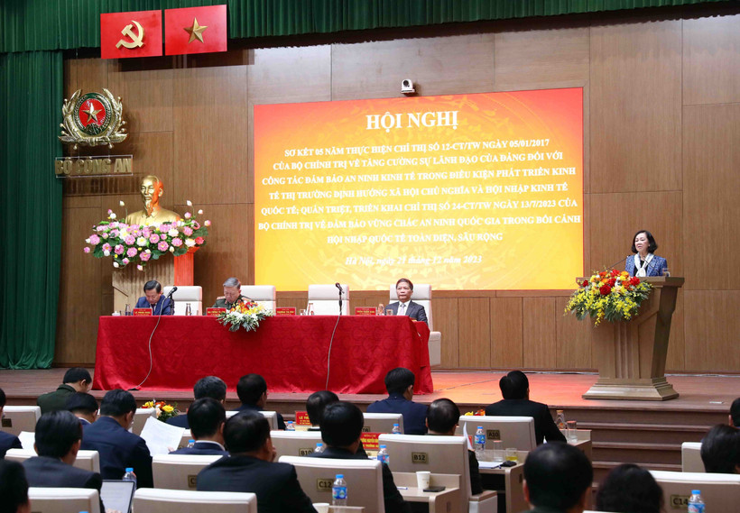 Thường trực Ban Bí thư Trương Thị Mai phát biểu chỉ đạo. (Ảnh: Phạm Kiên/TTXVN) 