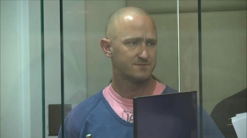 Phi công Joseph Emerson bị truy tố với 84 tội danh. (Nguồn: abc7news)