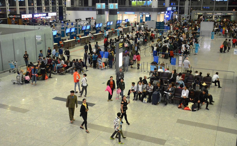 Thị trường hàng không tăng trưởng nhanh trong thời gian qua đã gây áp lực lên hạ tầng hàng không. (Ảnh: Việt Hùng/Vietnam+)