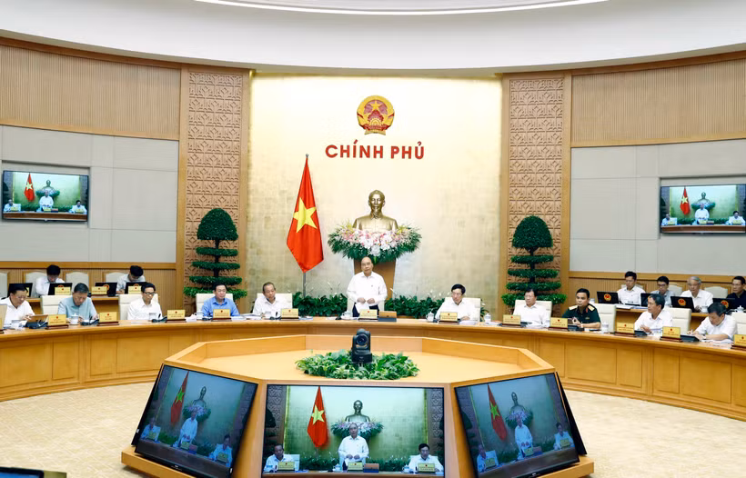 Thủ tướng Nguyễn Xuân Phúc chủ trì Phiên họp Chính phủ về chuyên đề xây dựng pháp luật. (Ảnh: Thống Nhất/TTXVN)