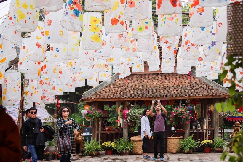 Khu vực Hồ Văn phía trước Văn Miếu-Quốc Tử Giám. (Ảnh: Trọng Đạt/TTXVN)