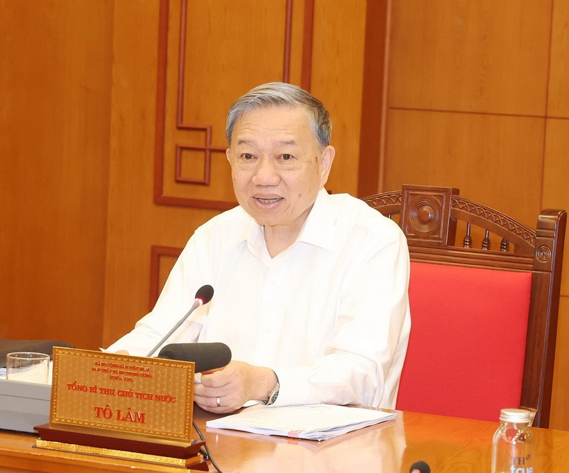 Tổng Bí thư, Chủ tịch nước Tô Lâm phát biểu kết luận cuộc họp. (Ảnh: Trí Dũng/TTXVN)